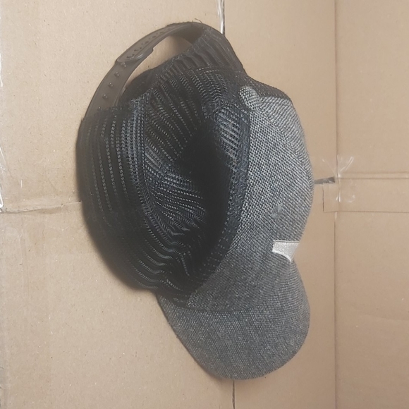 Baseball Cap/Hat - Picture 2 of 6